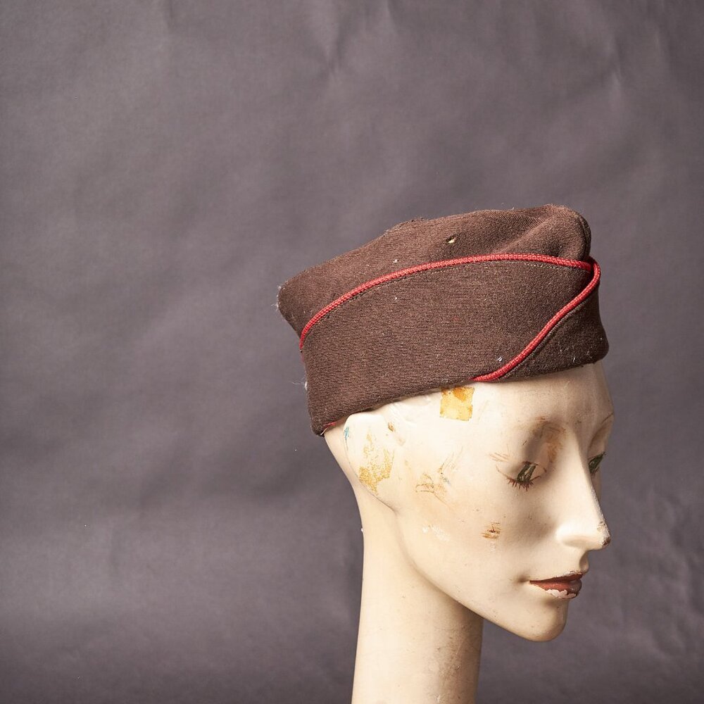 Vintage WWII US Military Garrison Hat Red Trim